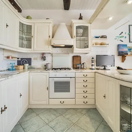 Lägenhet Mare - Goelba