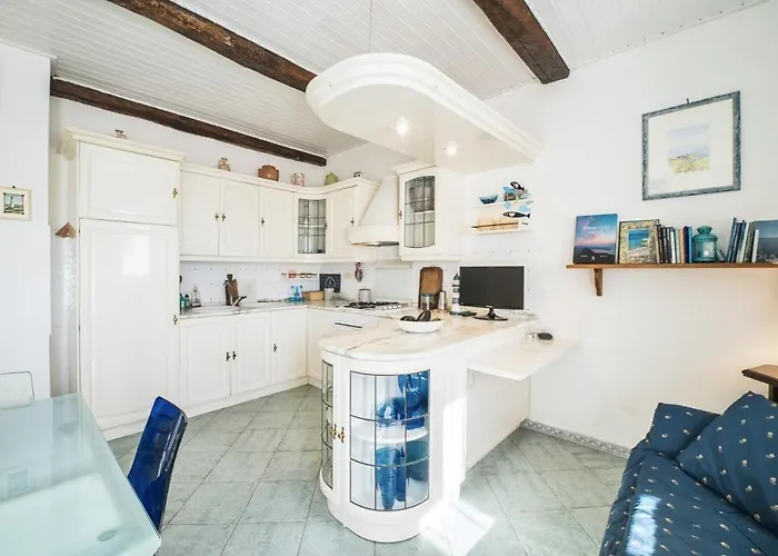 Mare - Goelba * Patresi