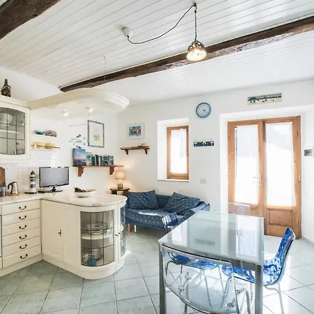 Mare - Goelba Apartment *